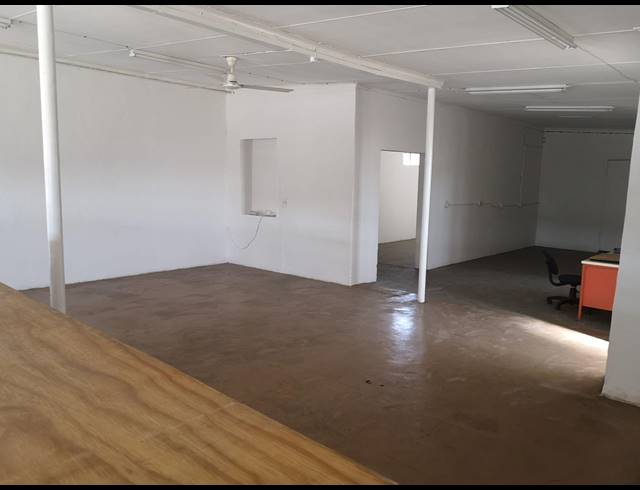 268M² RETAIL FOR SALE IN WHITE RIVER CENTRAL